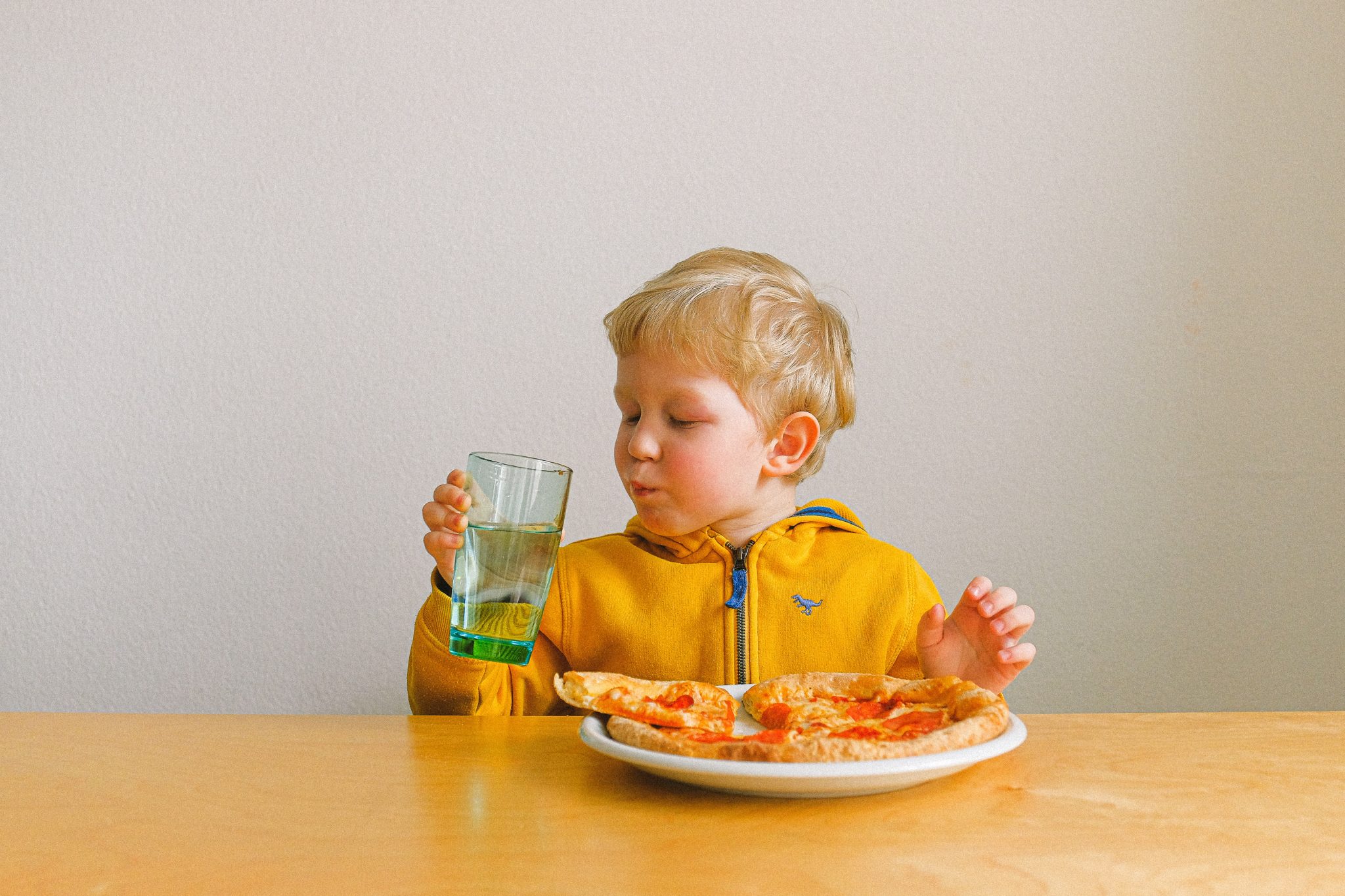 how-do-i-train-my-toddler-to-self-feed-baccani-prams